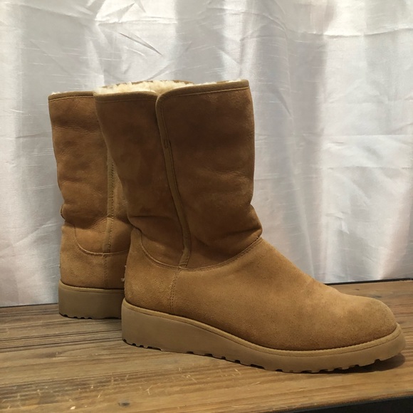 UGG Shoes - Ugg Amie Boot